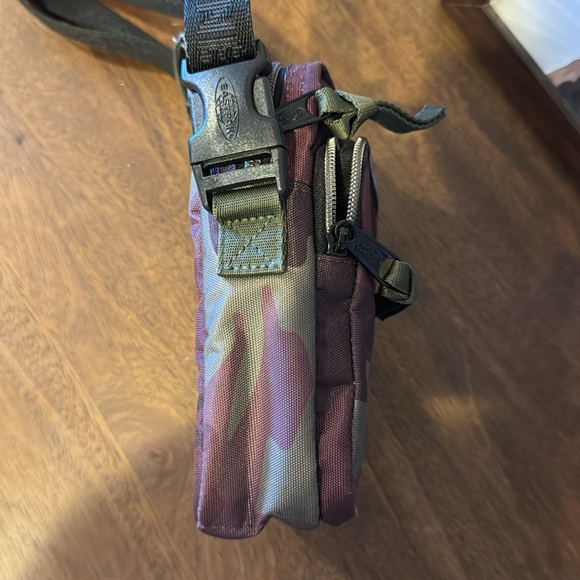 MAISON KITSUNE X EASTPAK EUC Camouflage Crossbody Satchel Bag - Picture 13 of 14